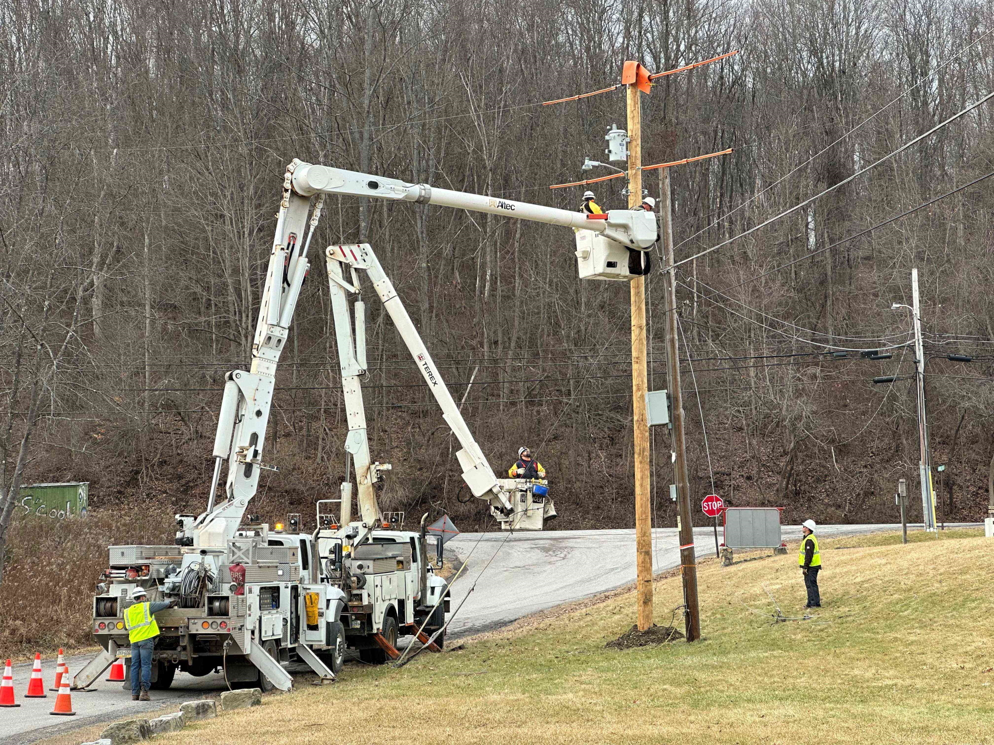 line crews working